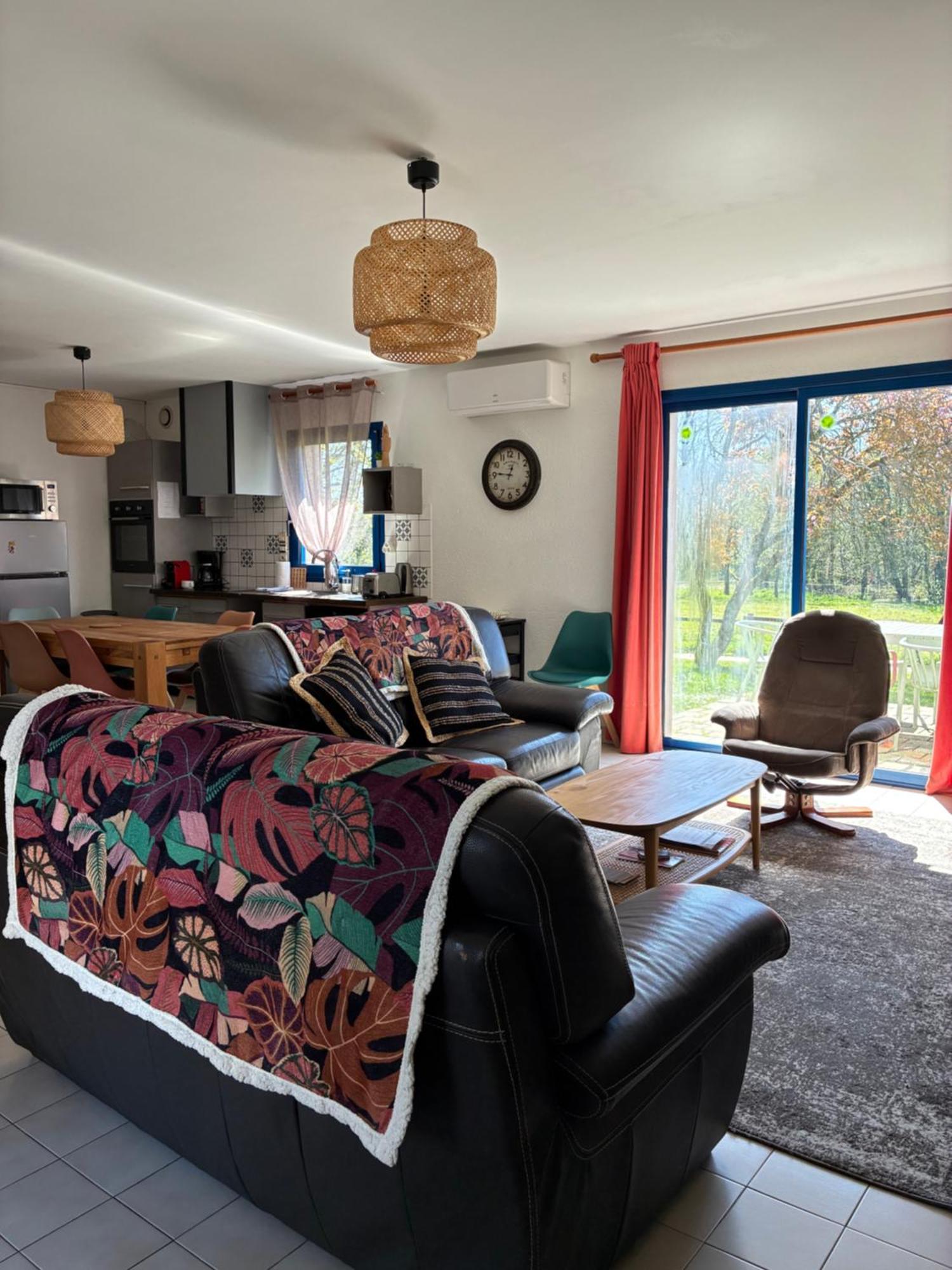 GÎTE Milin 7 pers 29 SIZUN Extérieur photo
